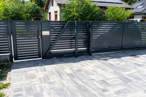 Best Driveway Pavers Contractor  in Gibbon, NE